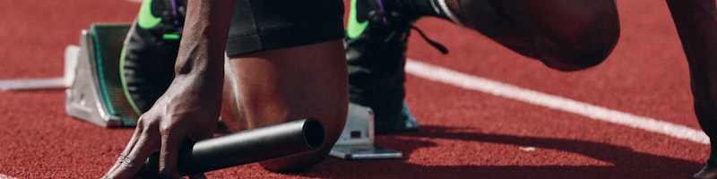 欧洲篮球联赛比赛现场 - 团队配合精妙传球